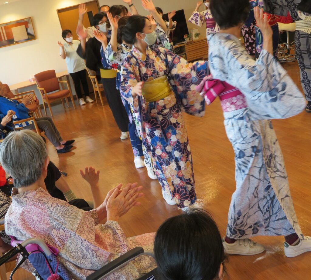 ローズライフ京都　盆踊り