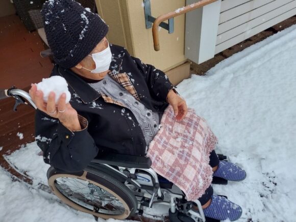 ローズライフ京都　雪　ご入居者